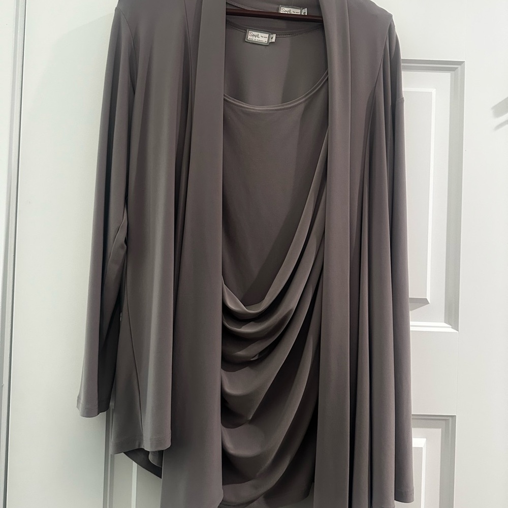 Simpli Elegant Gray Long Sleeve Top